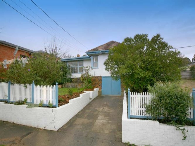 9 Byron Street Box Hill South 3128