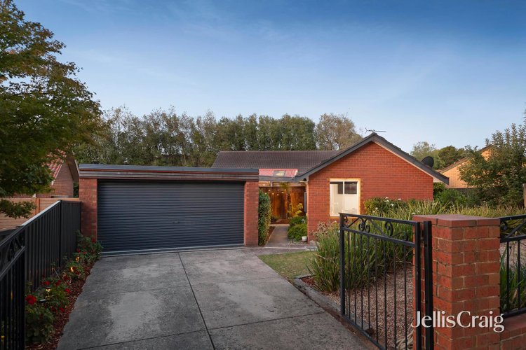 9 Carol Hancock Place Croydon North 3136