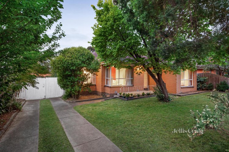 9 Dallas Crescent Watsonia North 3087