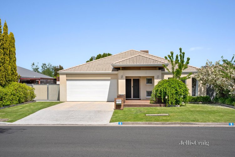9 Dorset Drive Alfredton 3350