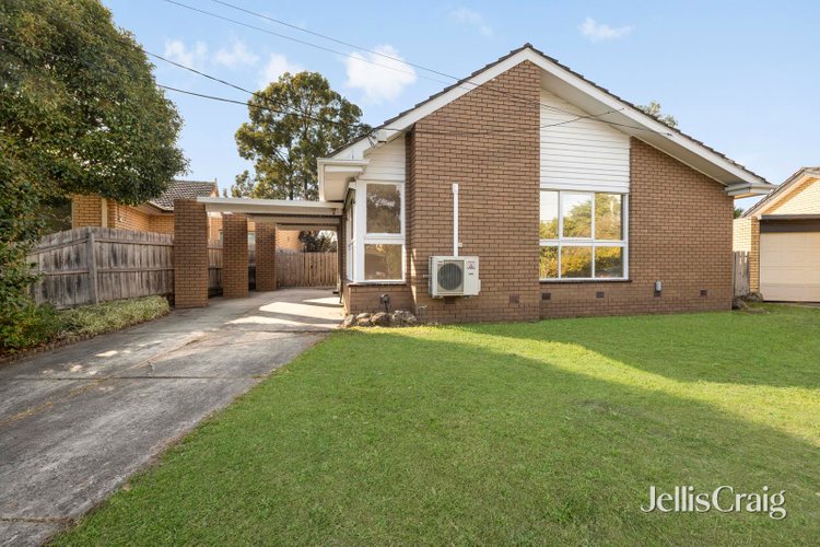 9 Garwain Parade Glen Waverley 3150