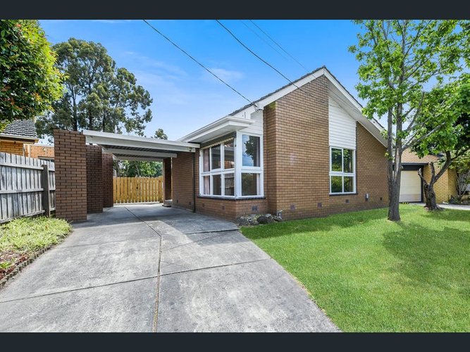 9 Garwain Parade Glen Waverley 3150