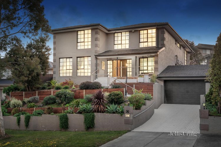 9 Guildford Drive Doncaster East 3109