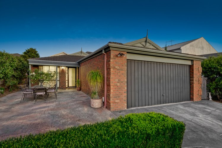 9 Hansen Close Burwood 3125