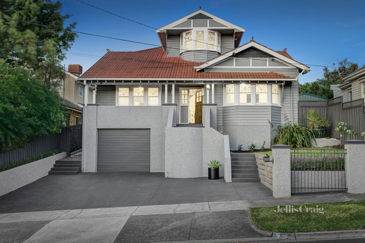 9 Hutchinson Street Bentleigh 3204
