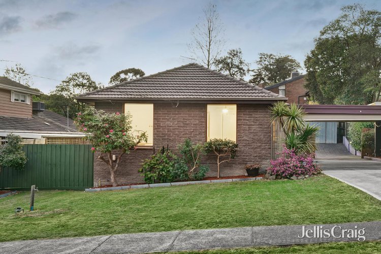 9 Hyacinth Street Briar Hill 3088