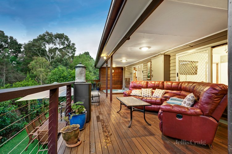 9 Ian Grove Burwood 3125