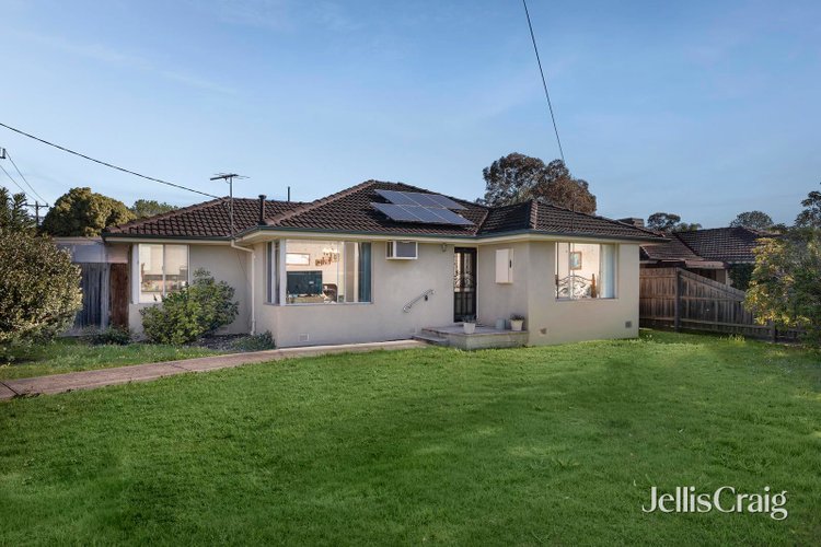 9 Jillian Street Mooroolbark 3138