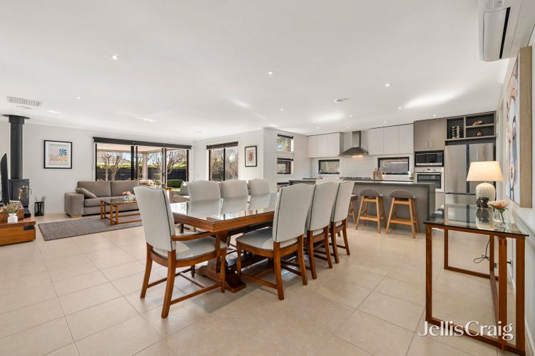 9 Katherine Court Mornington 3931
