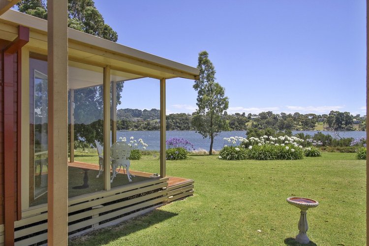 9 Lake Cove Court, Newlands Arm