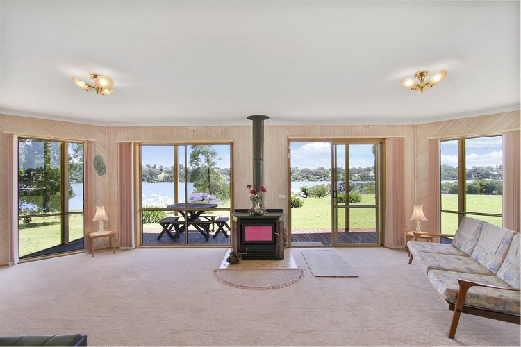 9 Lake Cove Court, Newlands Arm