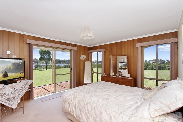 9 Lake Cove Court, Newlands Arm