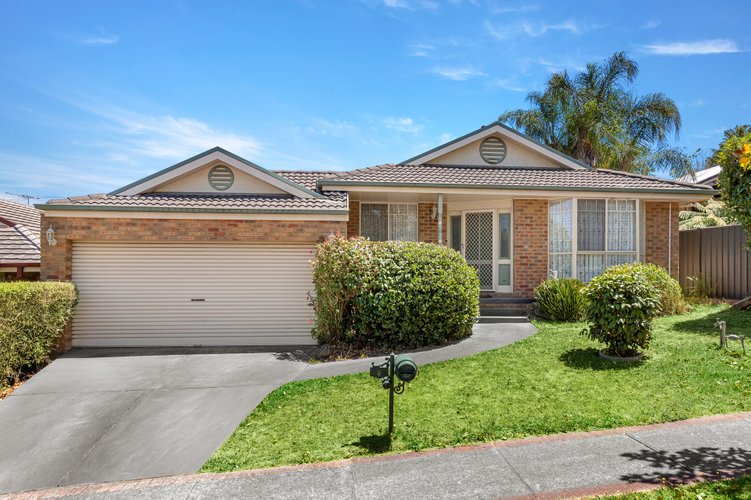 9 Mayfair Court Chirnside Park 3116