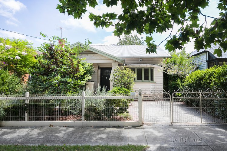 9 McLachlan Street Northcote 3070