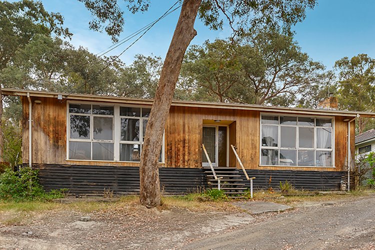 9  Meadow  Crescent Montmorency 3094