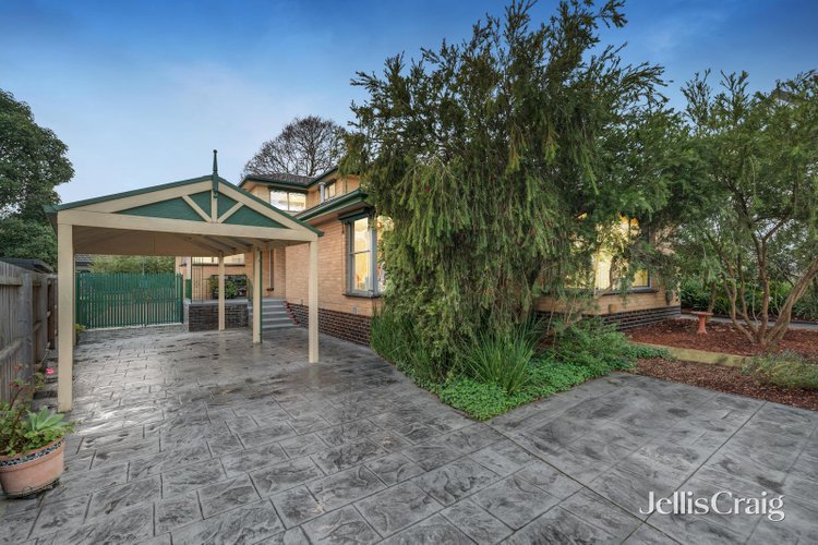 9 Plymouth Court Nunawading 3131