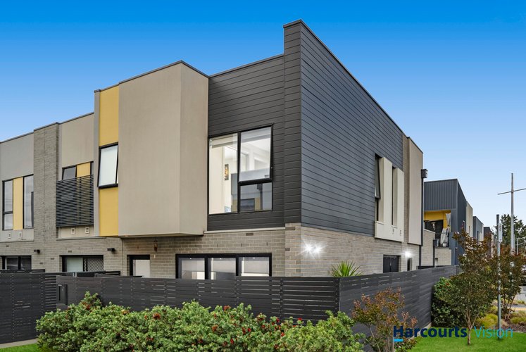 9 Poble Walk Avondale Heights 3034
