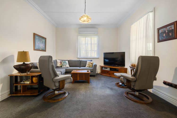 9 Punt Road, Johnsonville