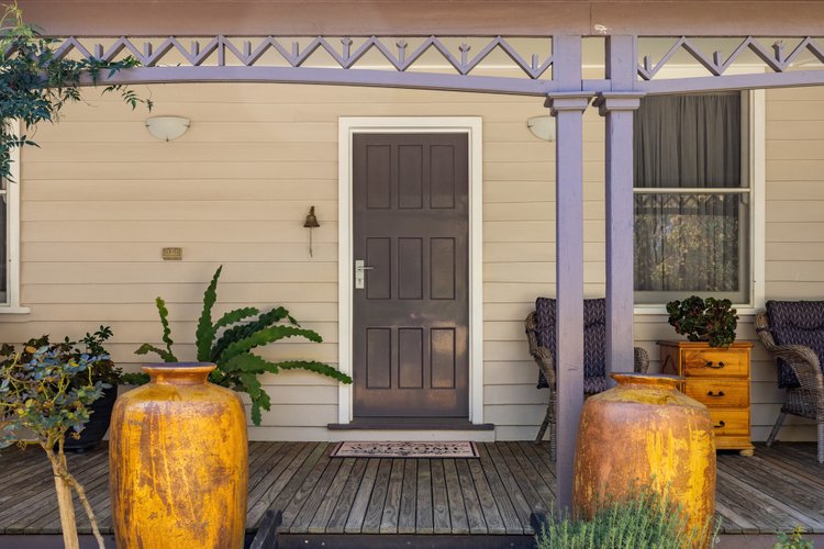 9 Punt Road, Johnsonville