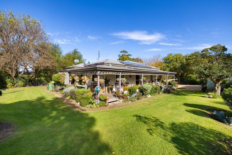 9 Punt Road, Johnsonville