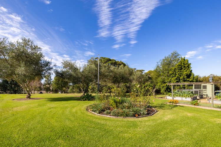 9 Punt Road, Johnsonville