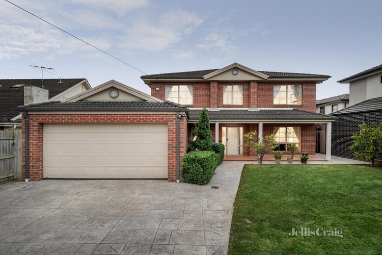 9 Summit Road Burwood 3125