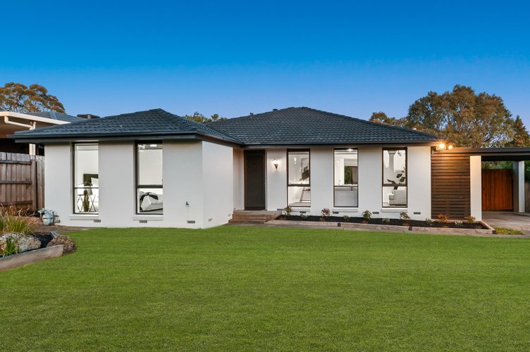 9 Taunton Crescent Scoresby 3179