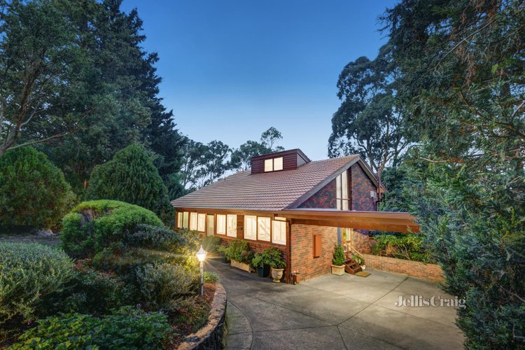 9 Terrigal Place Greensborough 3088