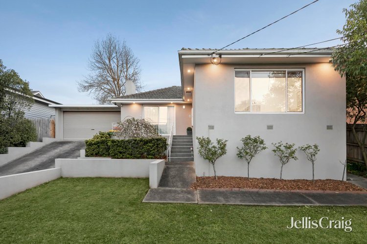 9 Vasey Grove Donvale 3111