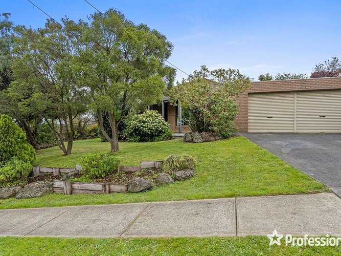 9 Vista Drive Chirnside Park 3116