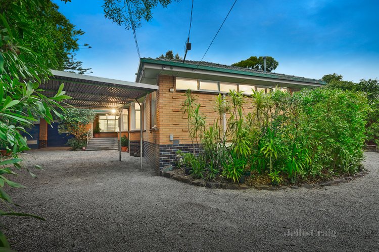 9 Wallabah Street Mount Waverley 3149