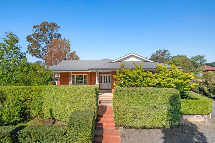 9 Washington Lane Woodend 3442