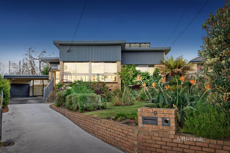 9 White Court Nunawading 3131