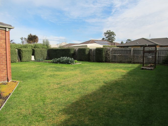 9 Windsor Court, Eastwood