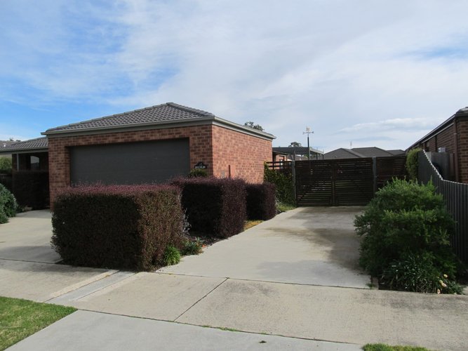 9 Windsor Court, Eastwood