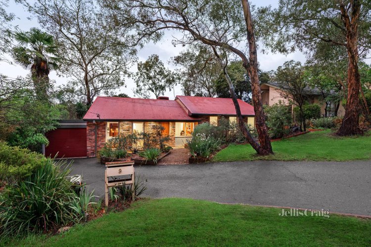 9 Withers Way Eltham 3095