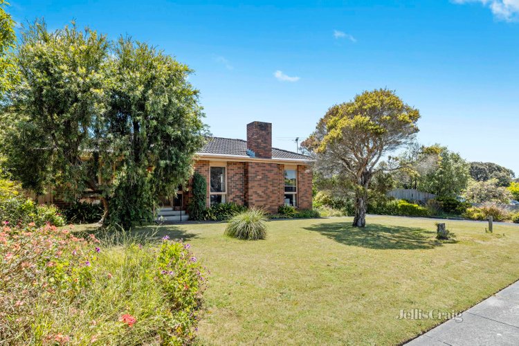 9 Yarrabin Drive Mount Martha 3934