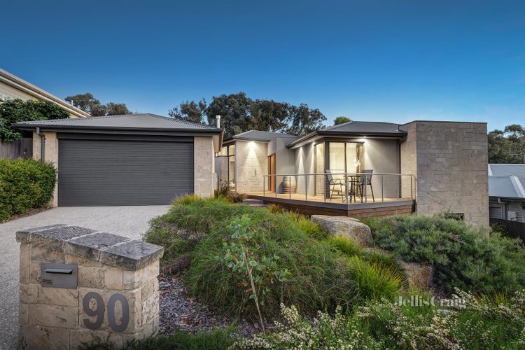 90 Brackenbury Street Warrandyte 3113