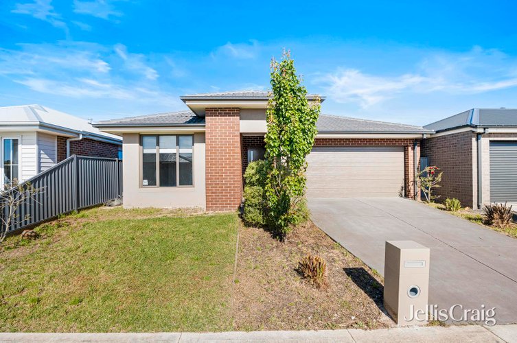 90 Lugano Avenue  Alfredton 3350