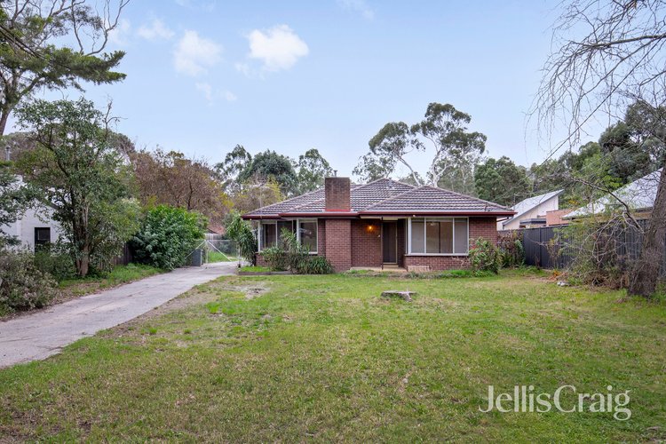 90 Railway Road Eltham 3095