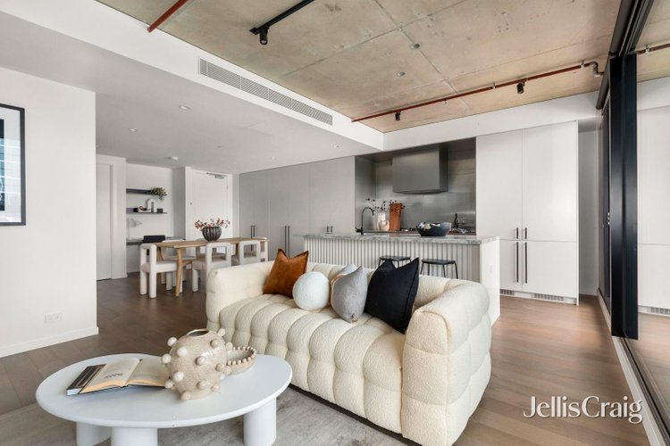 902 5 Wominjeka Walk West Melbourne 3003