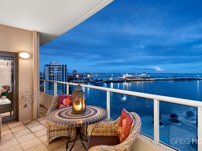 903 147 Beach Street Port Melbourne 3207