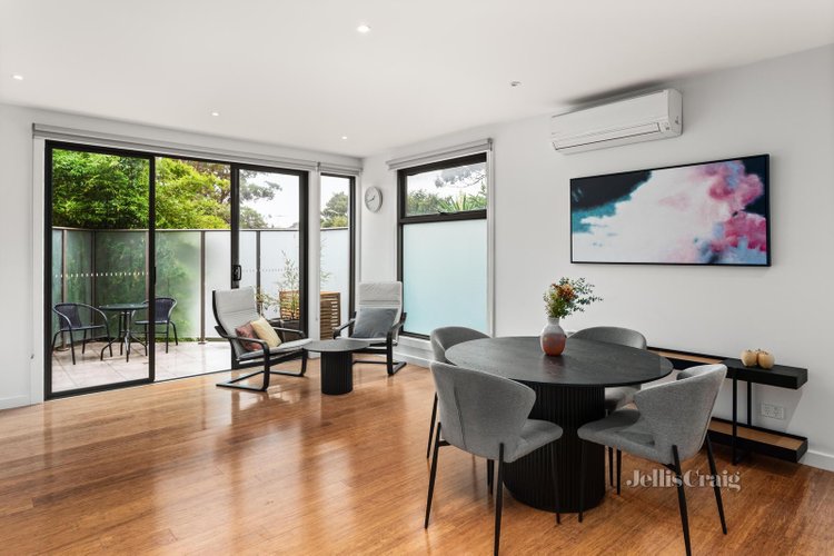 9 11 Railway Crescent Hampton 3188