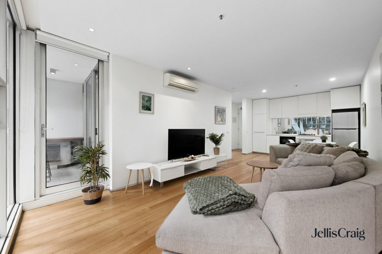 911/8 McCrae Street Docklands 3008