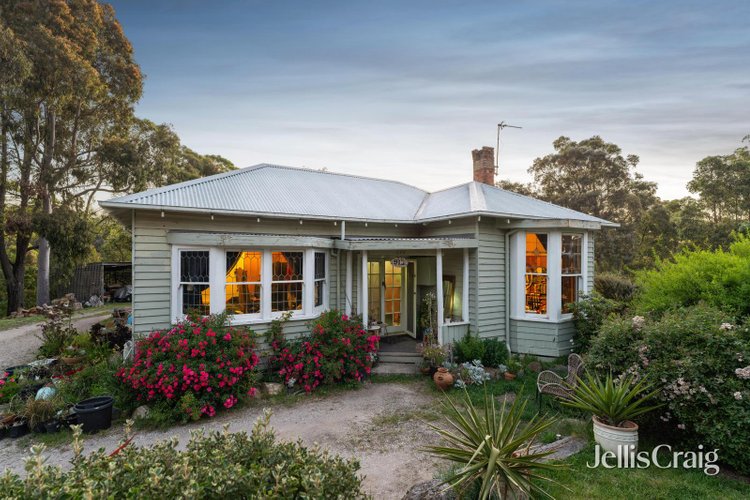 912 Eureka Street Ballarat East 3350