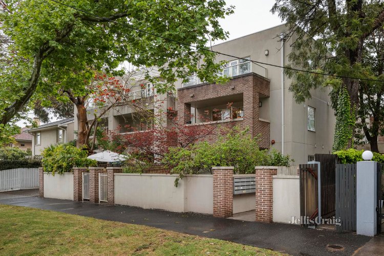 9 135-137 Brighton Road Elwood 3184
