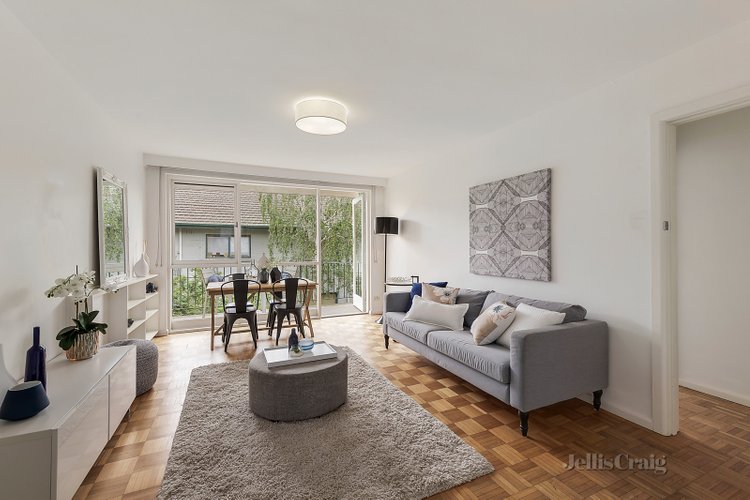 9/14 Nash Street Glen Iris 3146