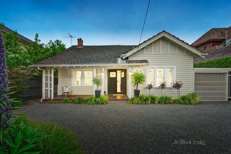 92 Warrigal Road Surrey Hills 3127