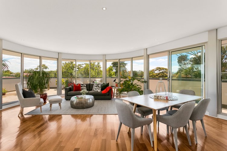 9 201 Ormond Road Elwood 3184