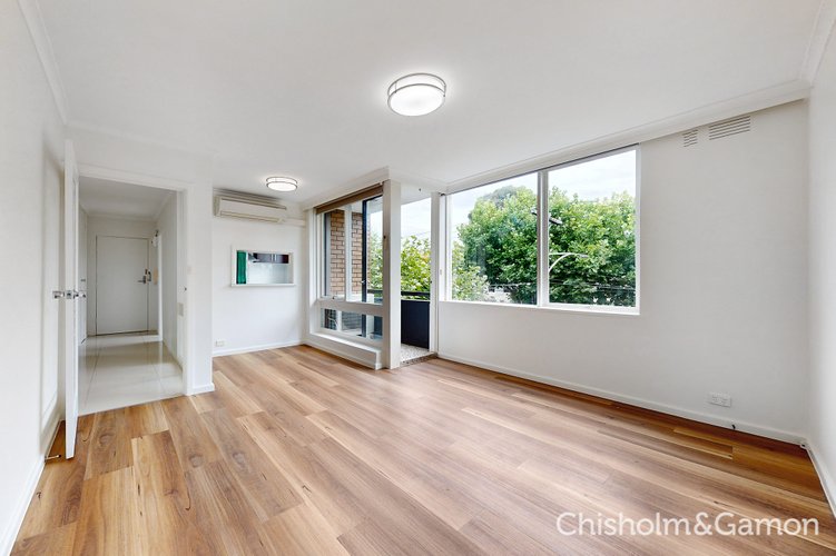 9/233 Brighton Road Elwood 3184